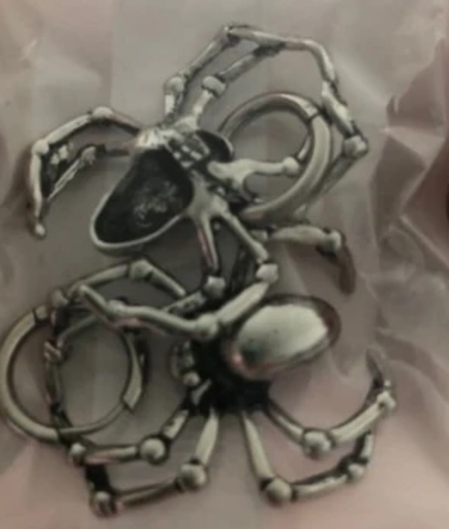 SPIDER EARRINGS - Picture 5 of 5